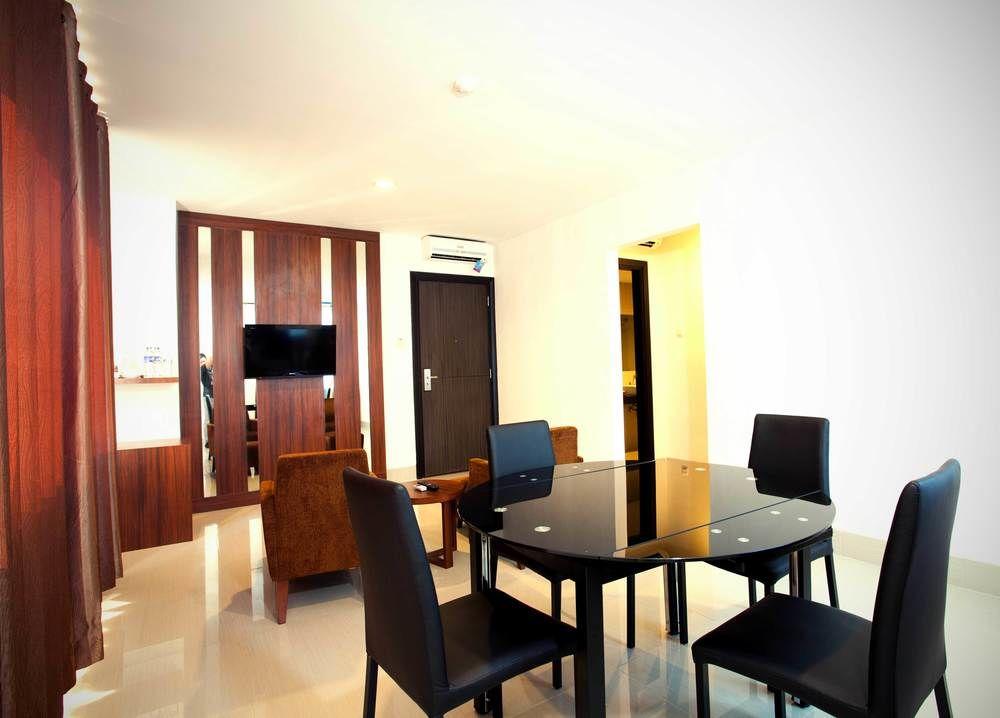 Collection O 1279 Hotel Grand Celino Макасар Екстериор снимка